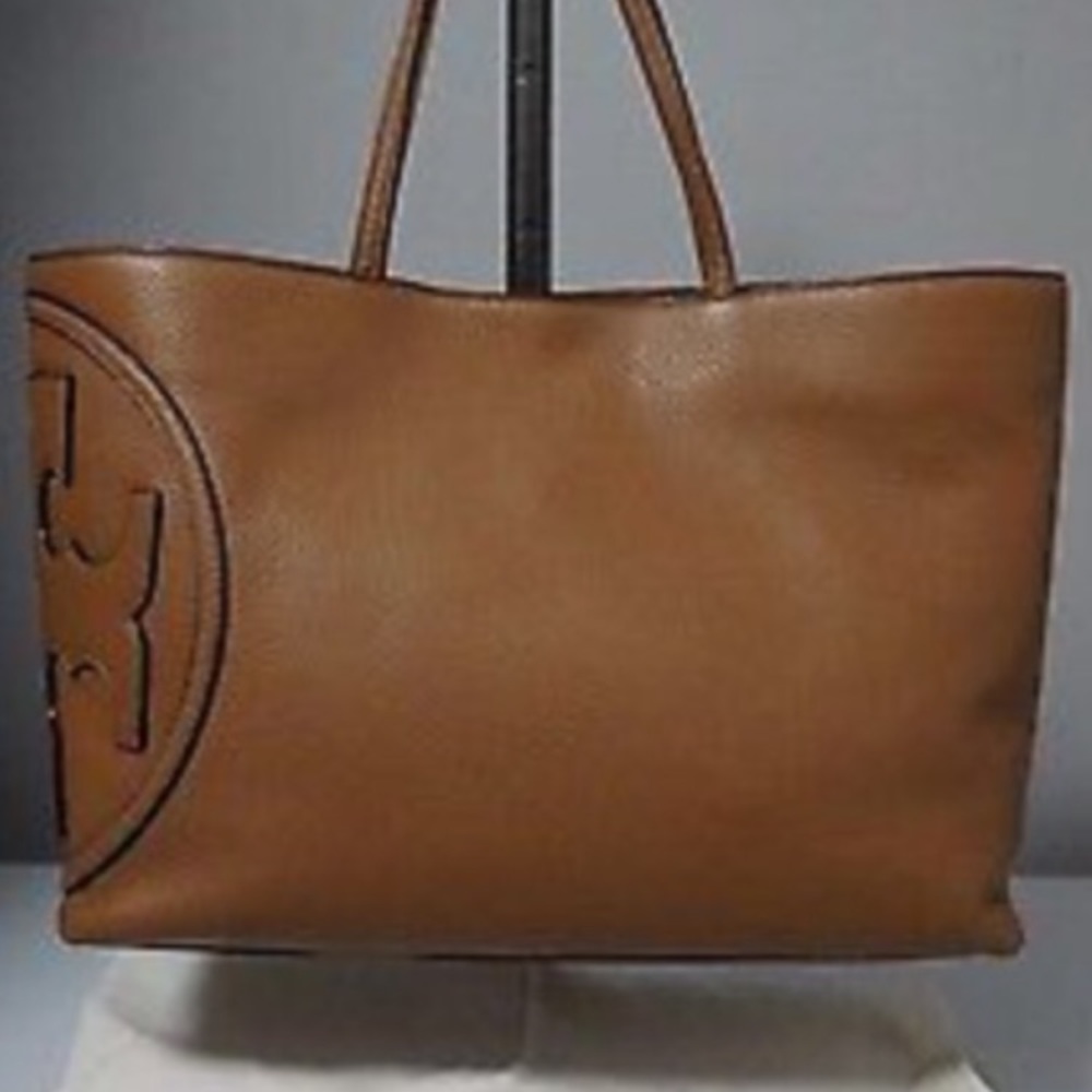 ISO of a TBory Burch East West T tote!!